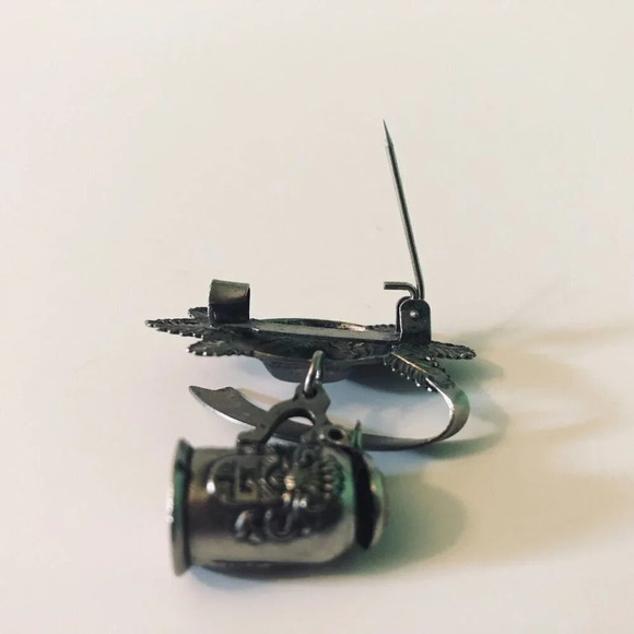 Vintage German Travel Souvenir Hat Pin Oktoberfest  Rudesheim Stein - Picture 4 of 9